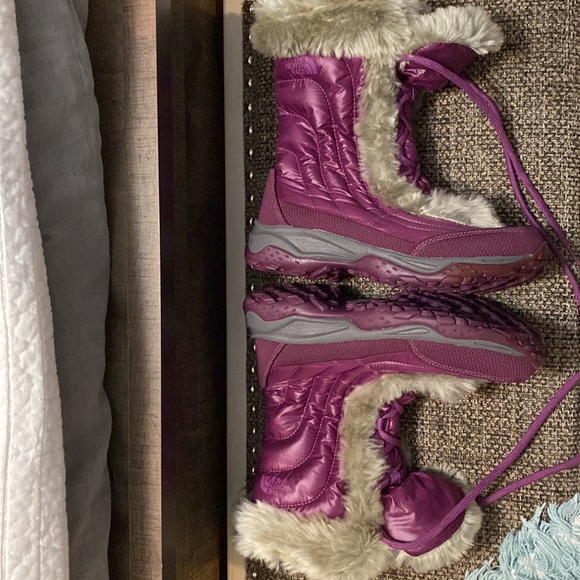 North face snow boots - Picture 2 of 7